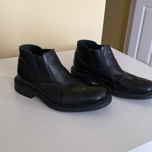Men’s Italian leather boots, size 8 hardly ever worn